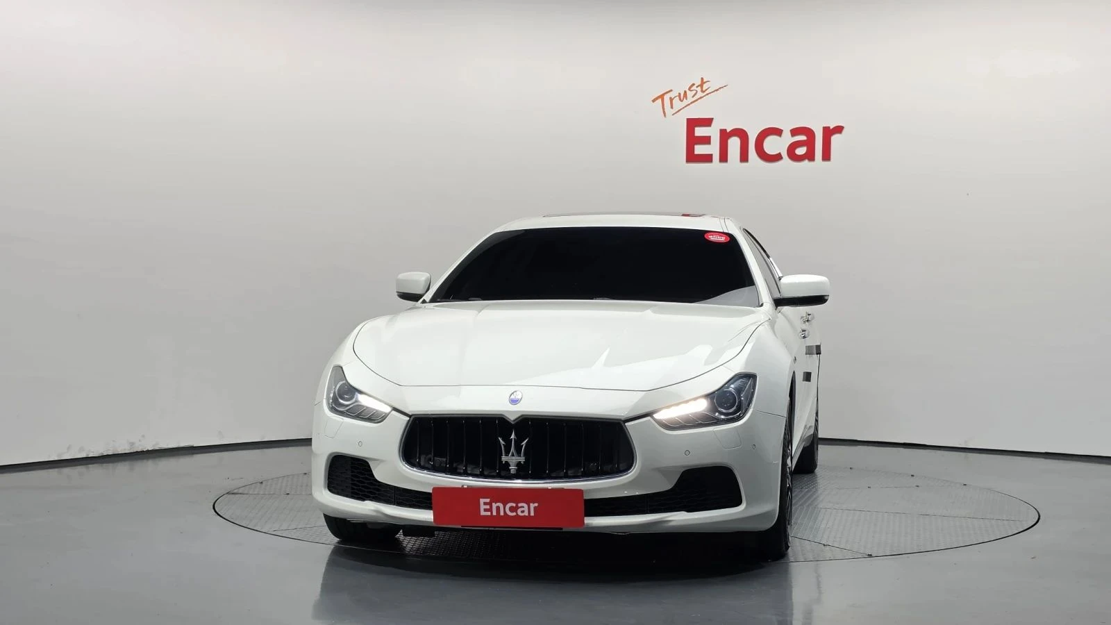 Maserati Ghibli, снимка 3 - Автомобили и джипове - 56686211