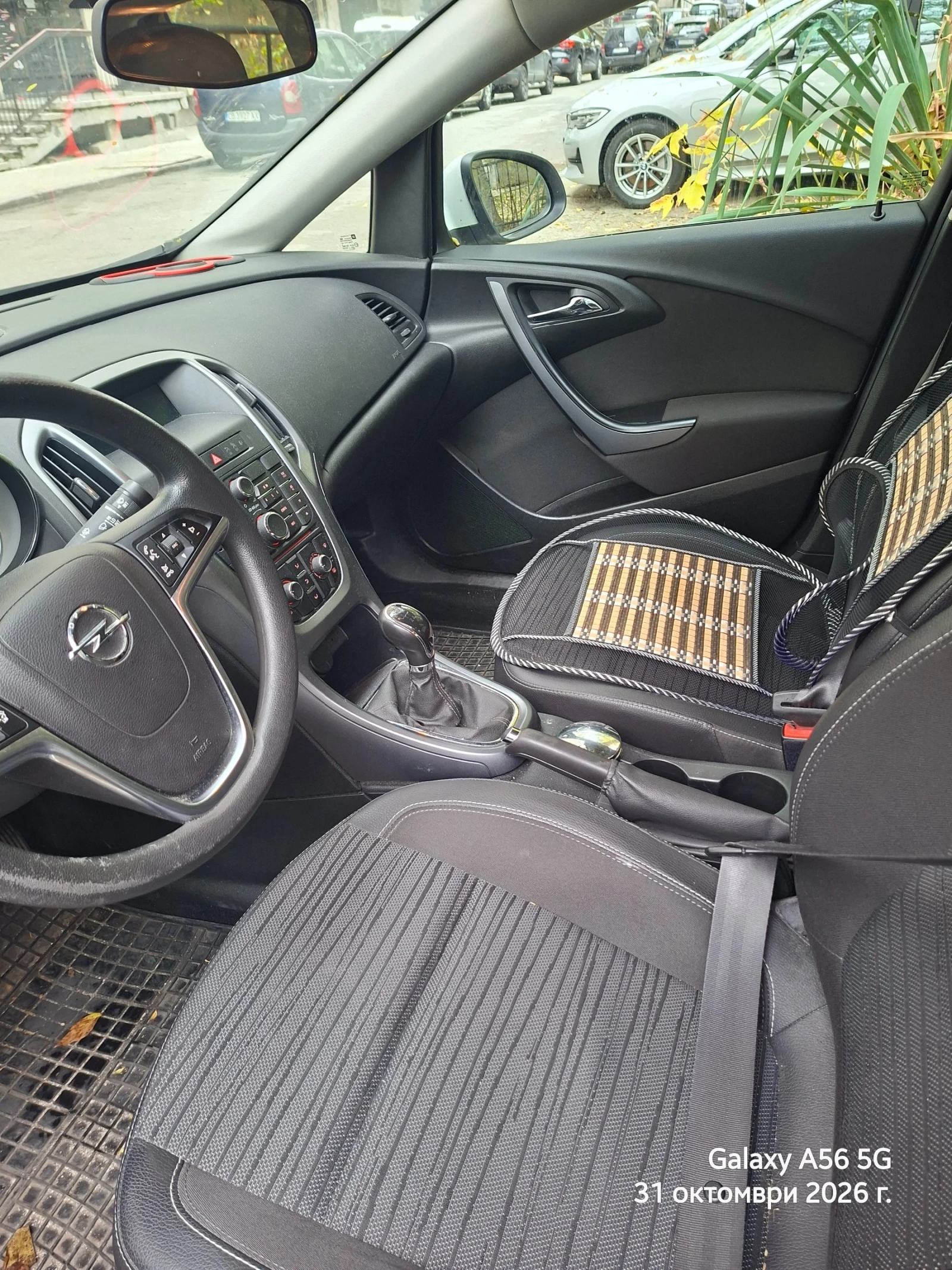 Opel Astra J, снимка 12 - Автомобили и джипове - 56747464