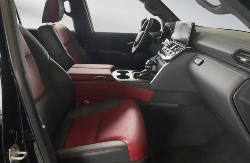 Toyota Land cruiser 300 V6D GR SPORT HEAD UP CAMERA, снимка 13 - Автомобили и джипове - 52002754