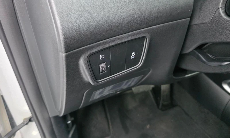 Hyundai Tucson Gasoline 1.6 Turbo 2WD Premium, снимка 15 - Автомобили и джипове - 52069943