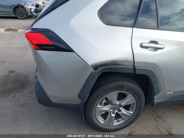 Toyota Rav4 HYBRID XLE, снимка 16 - Автомобили и джипове - 48221766