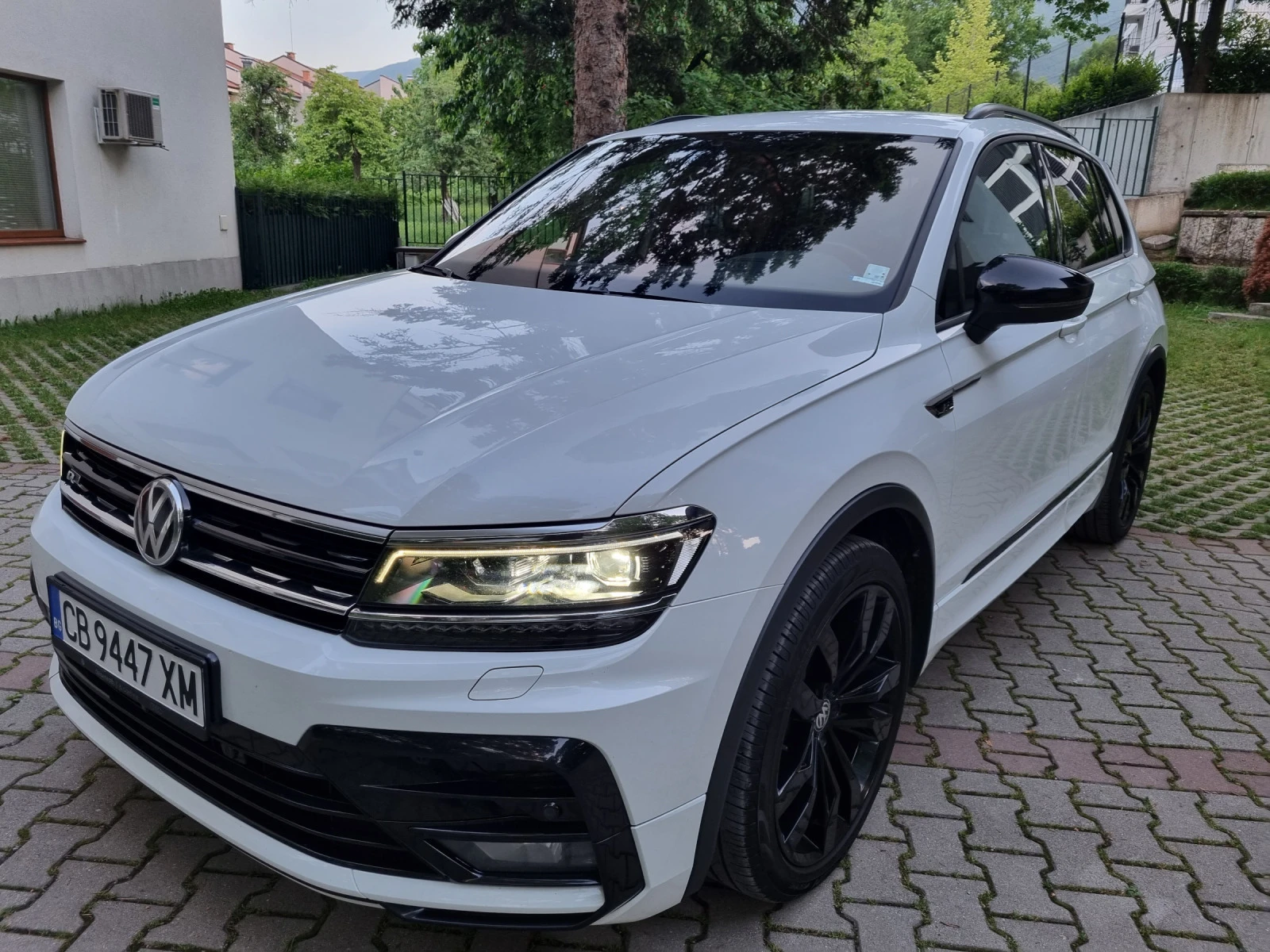 VW Tiguan Внос-ГЕРМАНИЯ 2.0TSI190кс/DSG7/3xRline/Евро6D/ - изображение 2