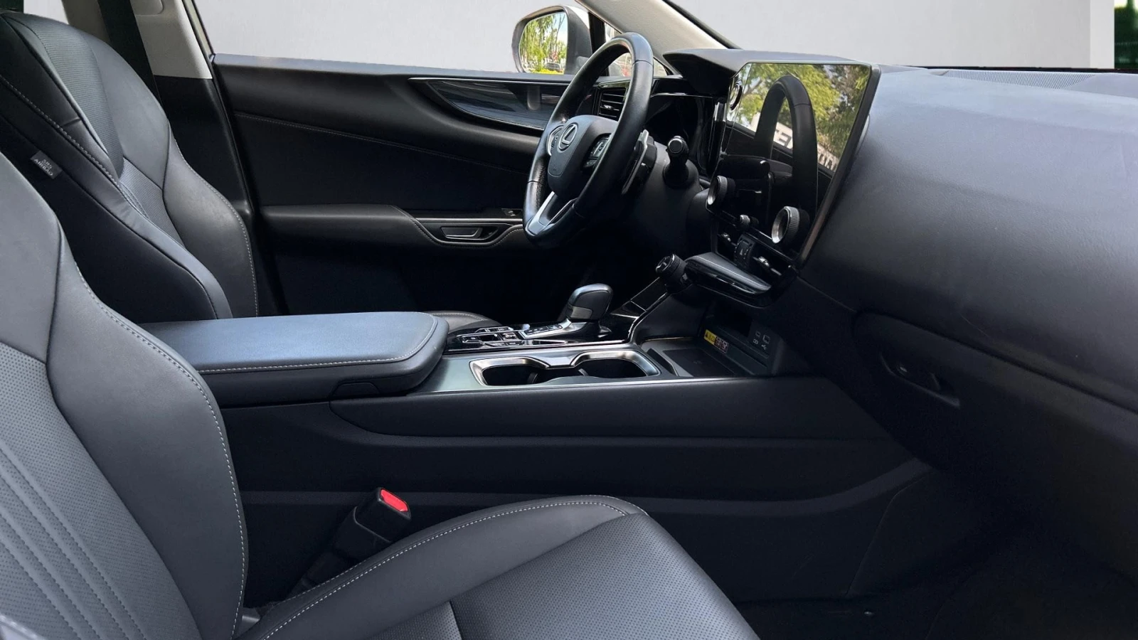Lexus NX 450 Plug-in, Месечна вноска от 1120 лв. - изображение 6