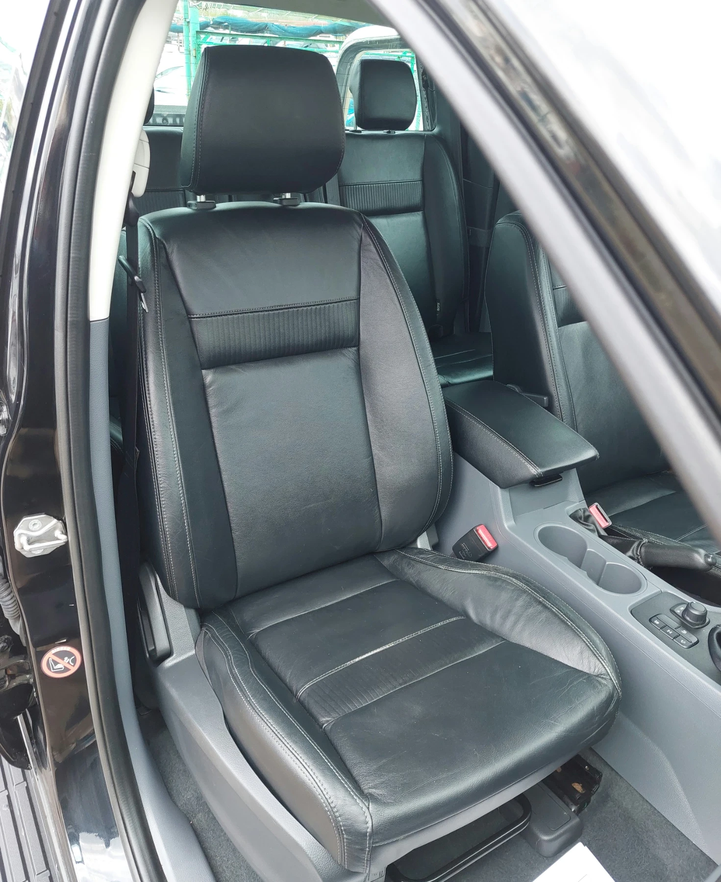 Ford Ranger 2.2TDCi  LIMITED 6-Speed - изображение 10