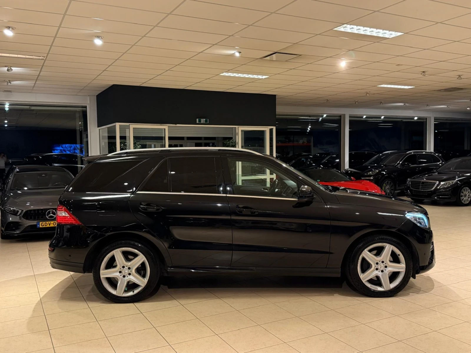 Mercedes-Benz ML 350 ОЧАКВАН ВНОС Mercedes ML350d AMG Line*  - изображение 3