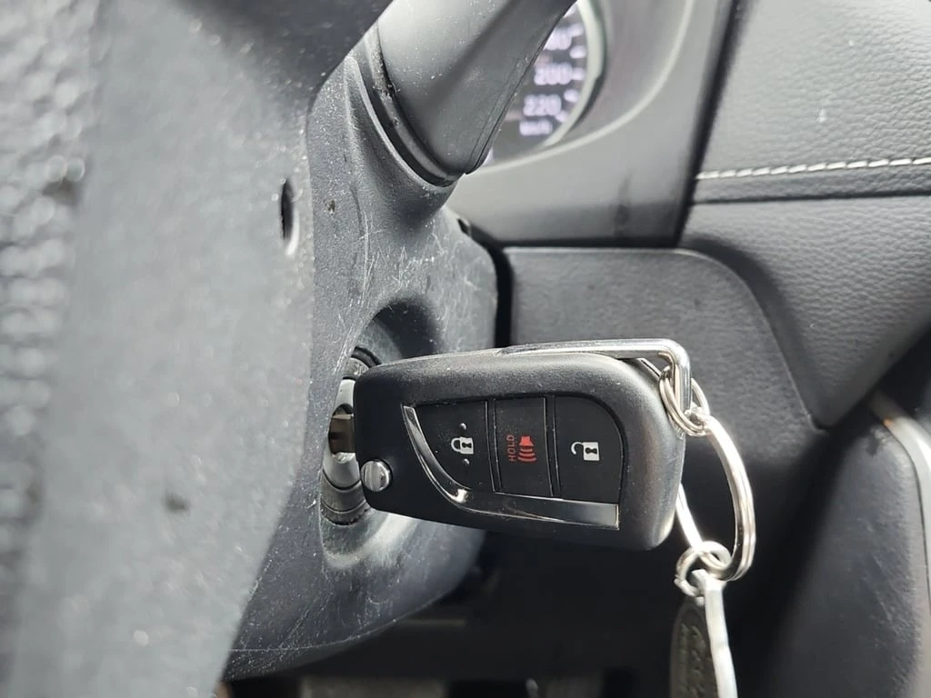 Toyota Rav4 * LE * CARFAX * БЕЗ ПЪРВОНАЧАЛНА ВНОСКА - изображение 8