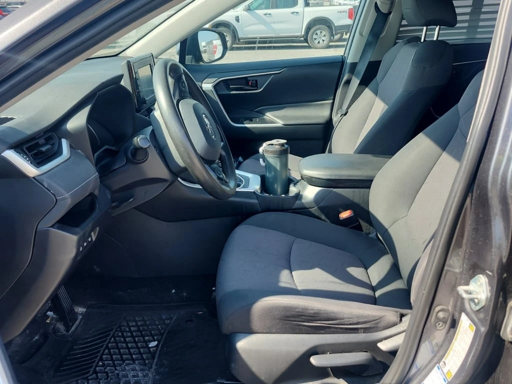 Toyota Rav4 * LE * CARFAX * БЕЗ ПЪРВОНАЧАЛНА ВНОСКА - изображение 5