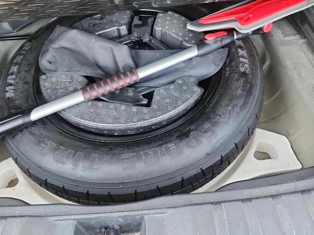 Toyota Rav4 * LE * CARFAX *    | Mobile.bg   14