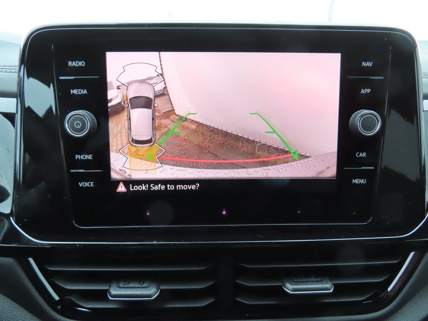 VW T-Roc VW T- Roc Style Plus 1.5 TSI OPF DSG - изображение 7