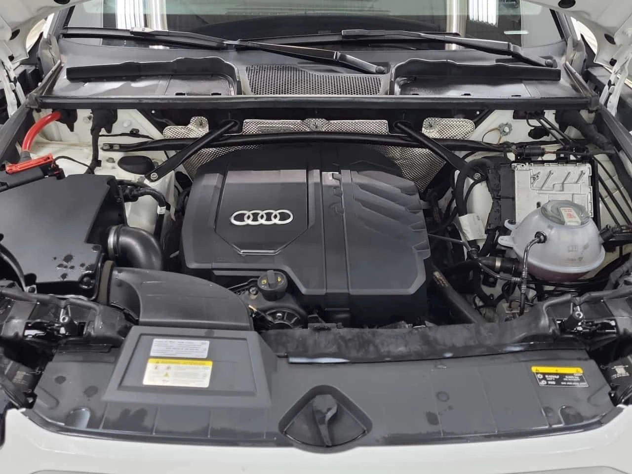Audi Q5 ПОДГРЕВИ| LANE ASSIST| 2 КЛЮЧА, снимка 9 - Автомобили и джипове - 54450212
