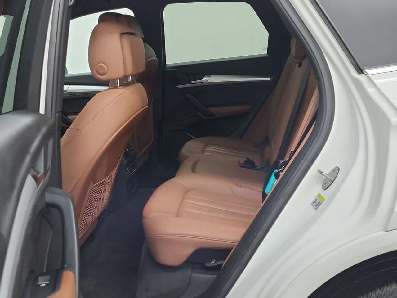 Audi Q5 ПОДГРЕВИ| LANE ASSIST| 2 КЛЮЧА, снимка 13 - Автомобили и джипове - 54450212