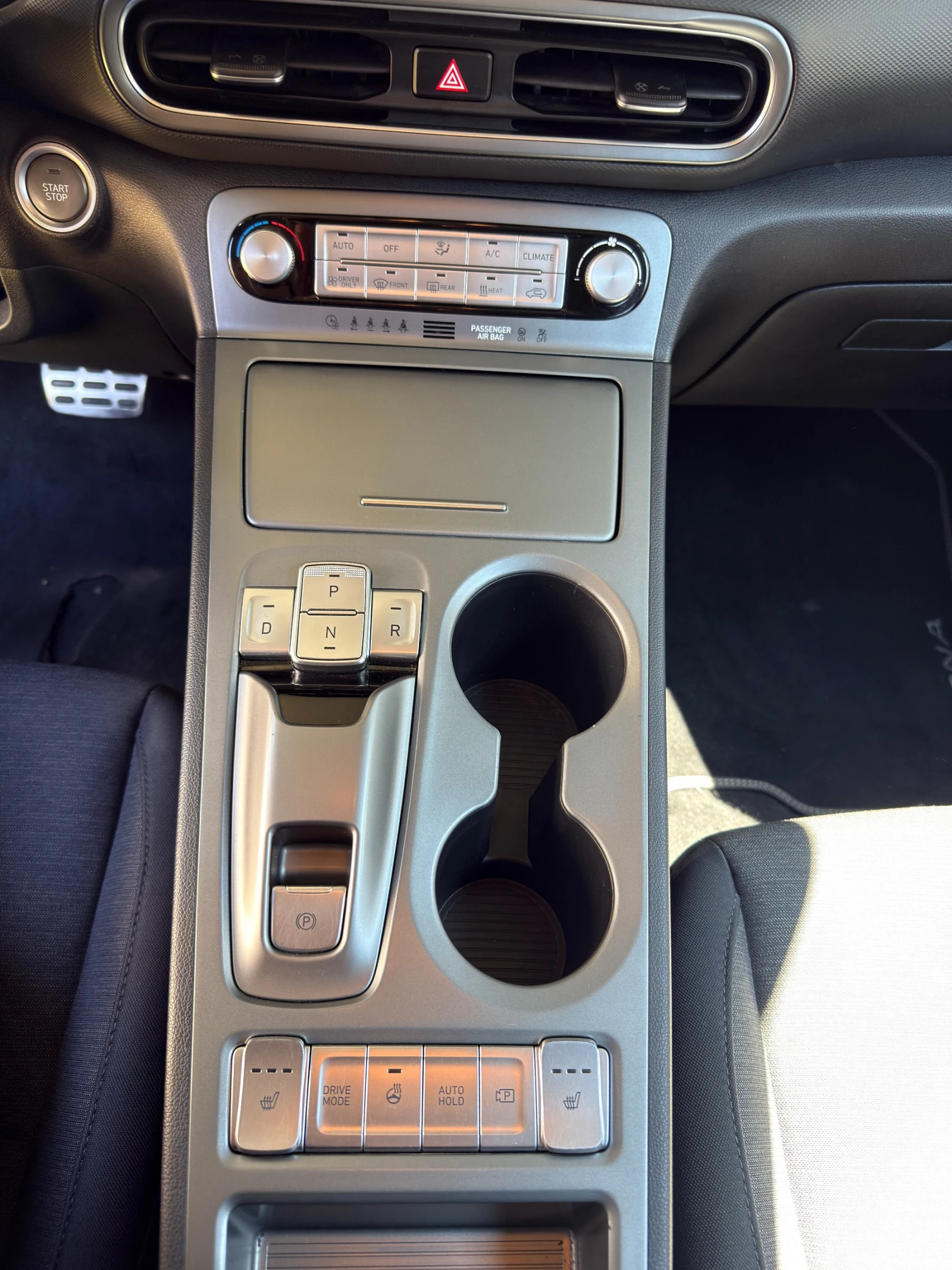 Hyundai Kona 64 kWh   PRIME , снимка 10 - Автомобили и джипове - 54832586