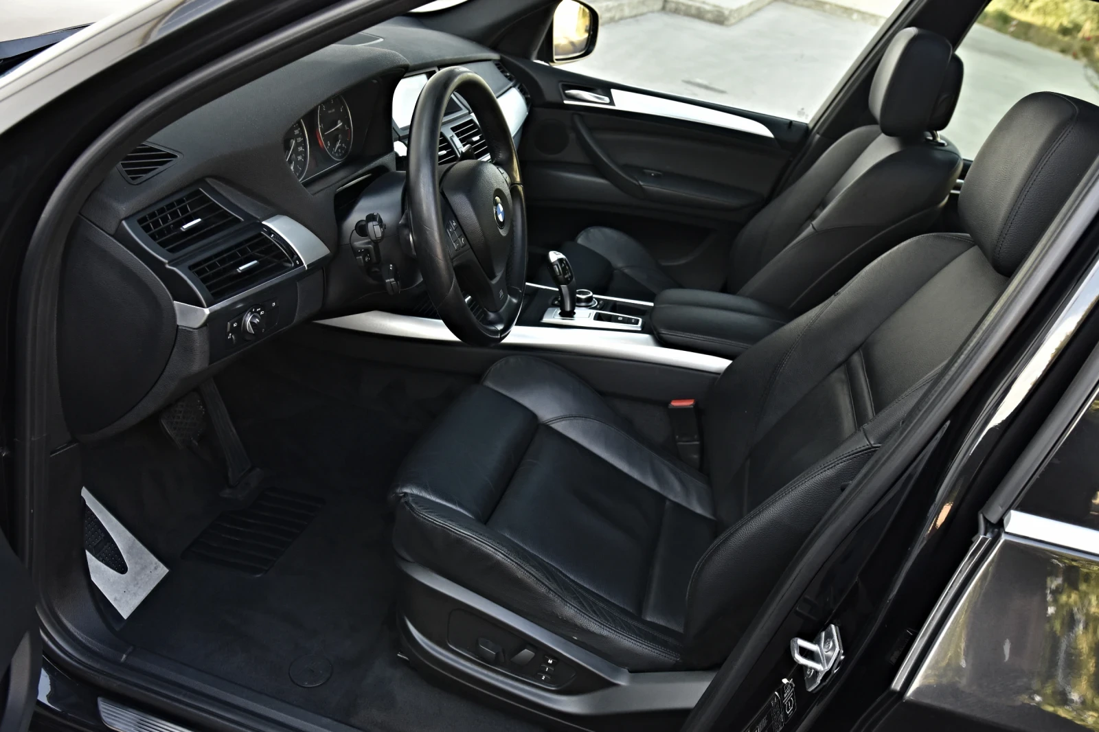 BMW X5 3.0D-245h.p M-SPORT FACELIFT PANO FULL, снимка 8 - Автомобили и джипове - 55768285