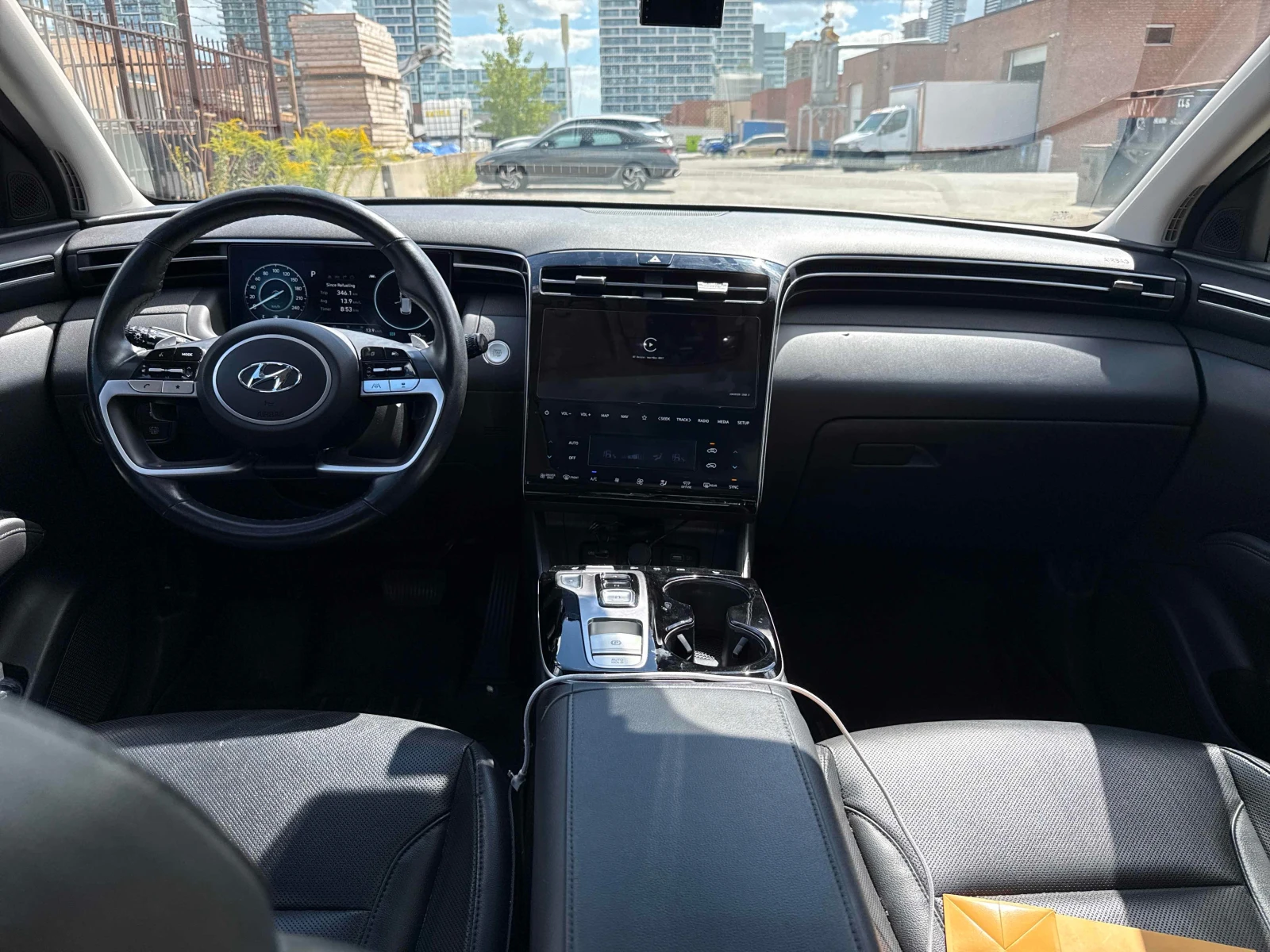 Hyundai Tucson Luxury | CARFAX | АВТОФИНАНСИРАНЕ, снимка 9 - Автомобили и джипове - 55857197