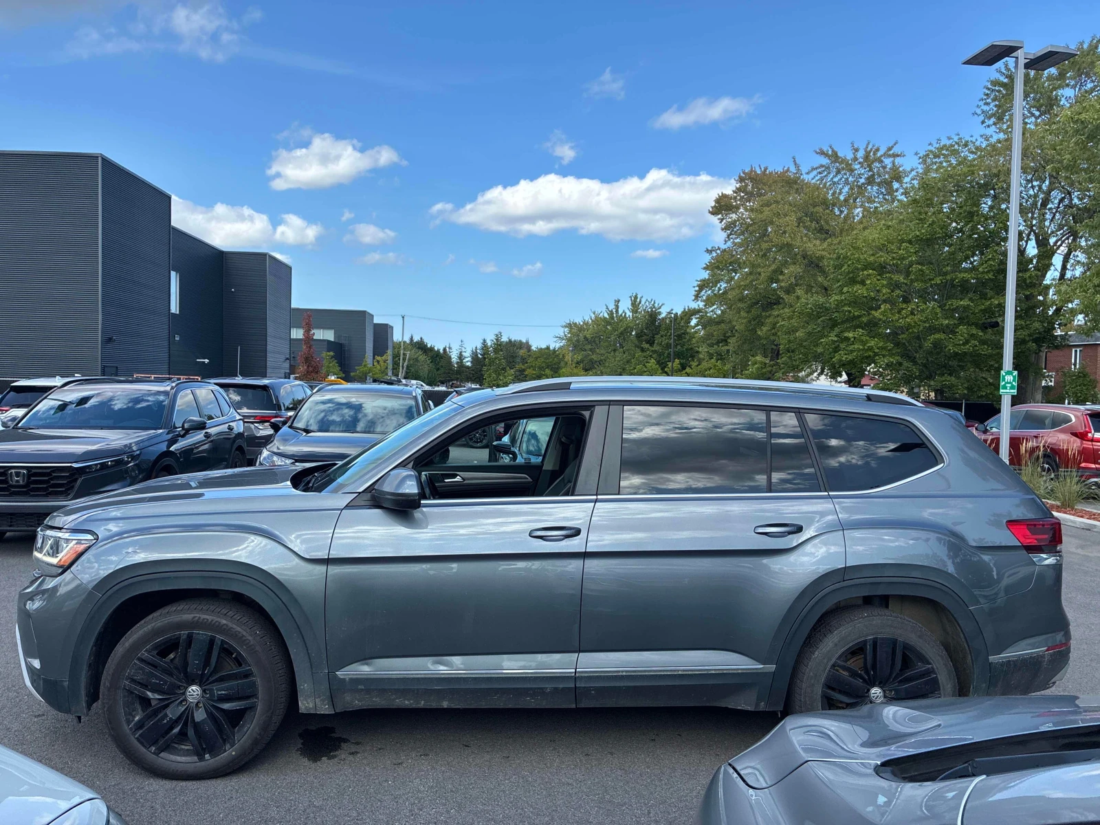 VW Atlas / АВТОКРЕДИТ БЕЗ ПЪРВОНАЧАЛНА ВНОСКА /, снимка 2 - Автомобили и джипове - 56130676