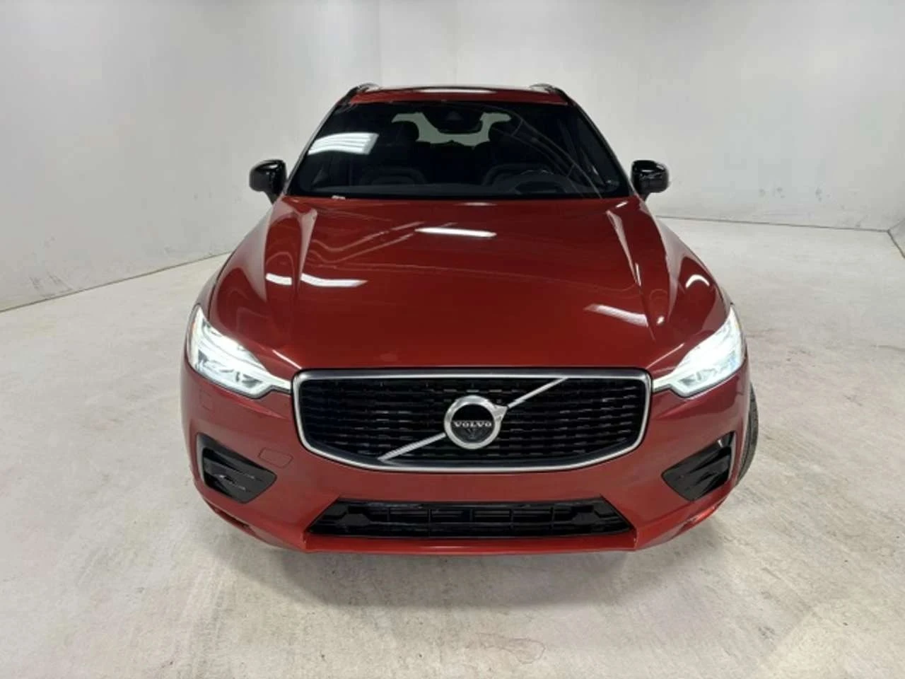 Volvo XC60, снимка 2 - Автомобили и джипове - 56700328