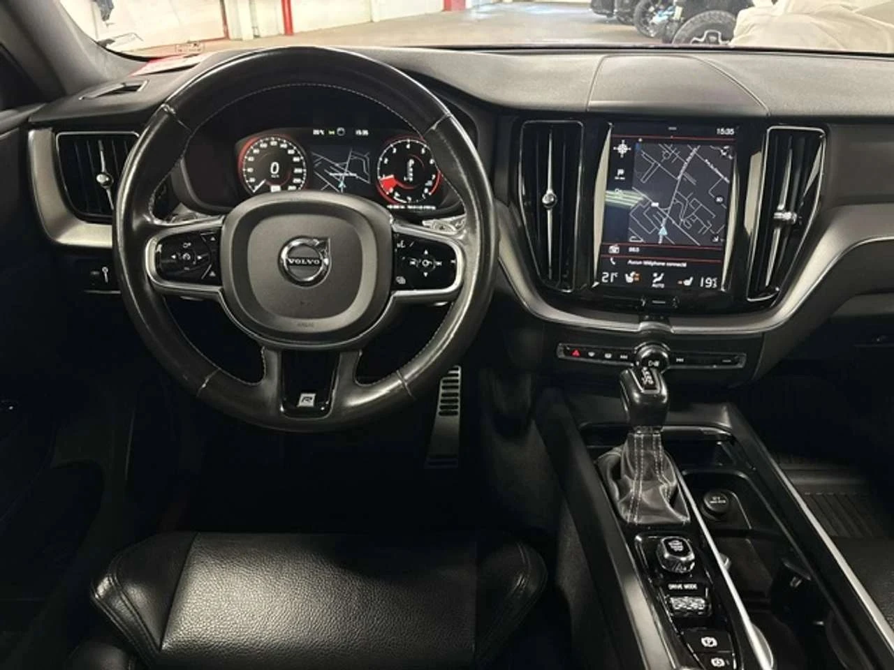 Volvo XC60, снимка 11 - Автомобили и джипове - 56700328