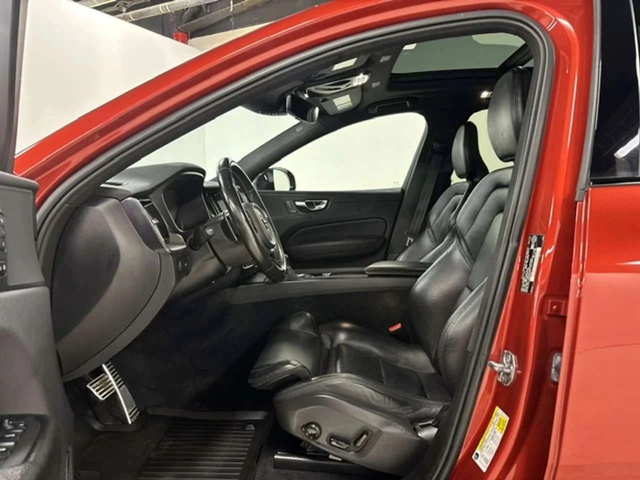 Volvo XC60, снимка 9 - Автомобили и джипове - 56700328