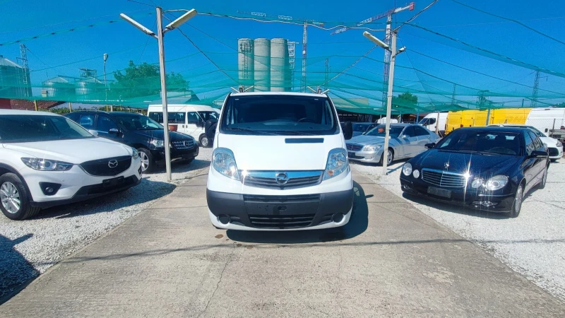 Opel Vivaro 2.2 cdti, снимка 2 - Бусове и автобуси - 51507454