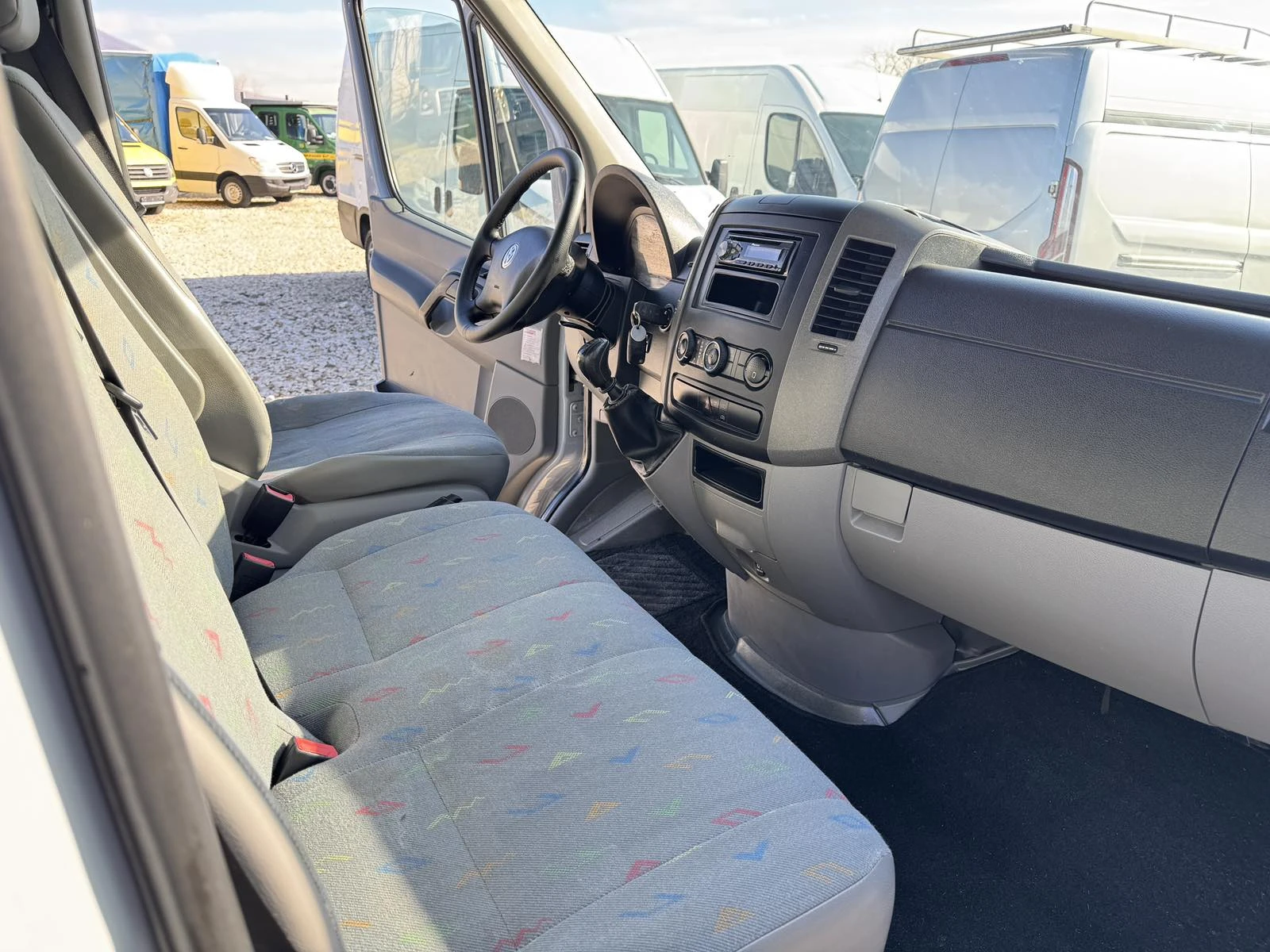 VW Crafter 2.5TDI 193000km KLIMA - изображение 8