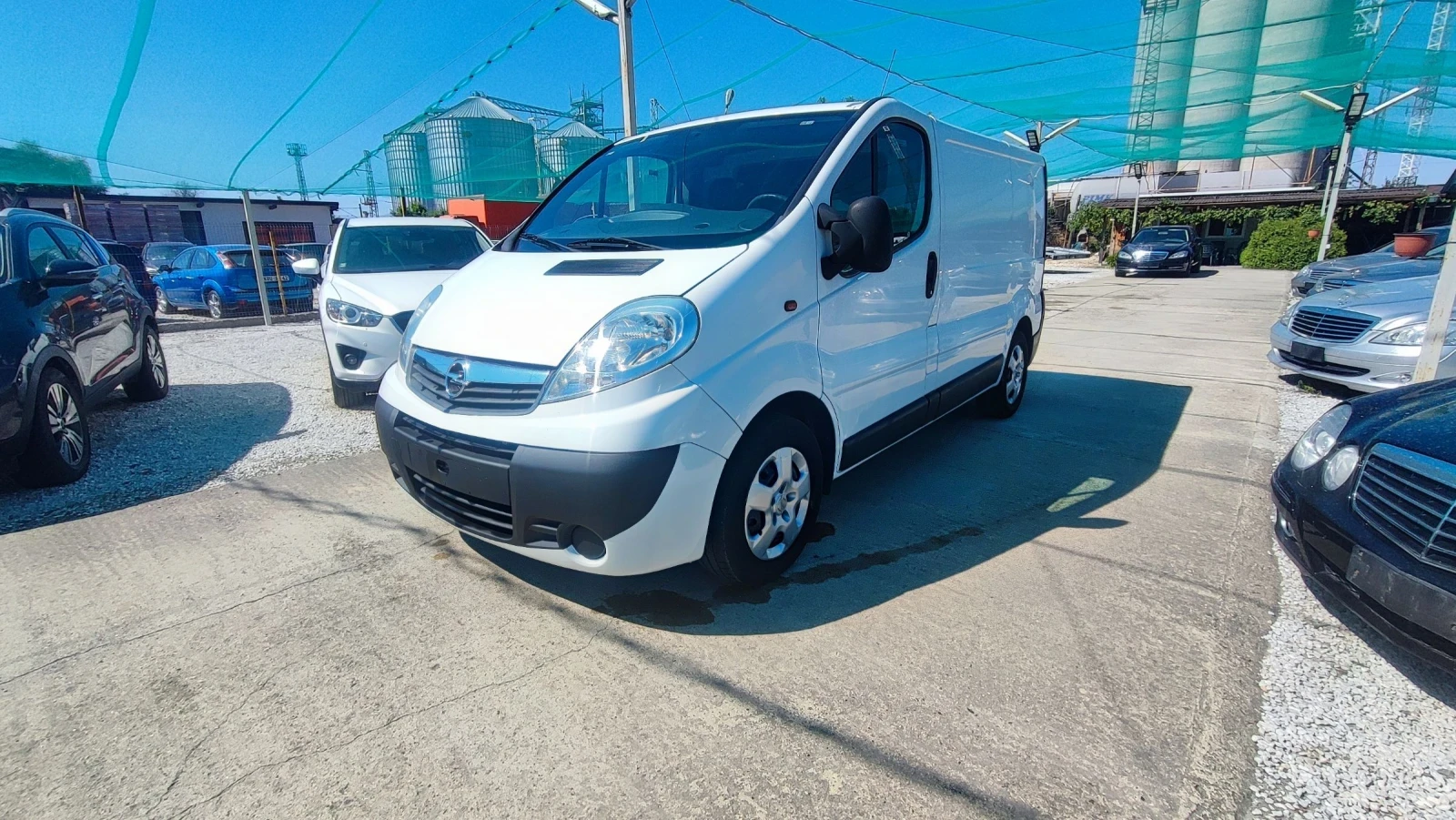 Opel Vivaro 2.2 cdti - изображение 3