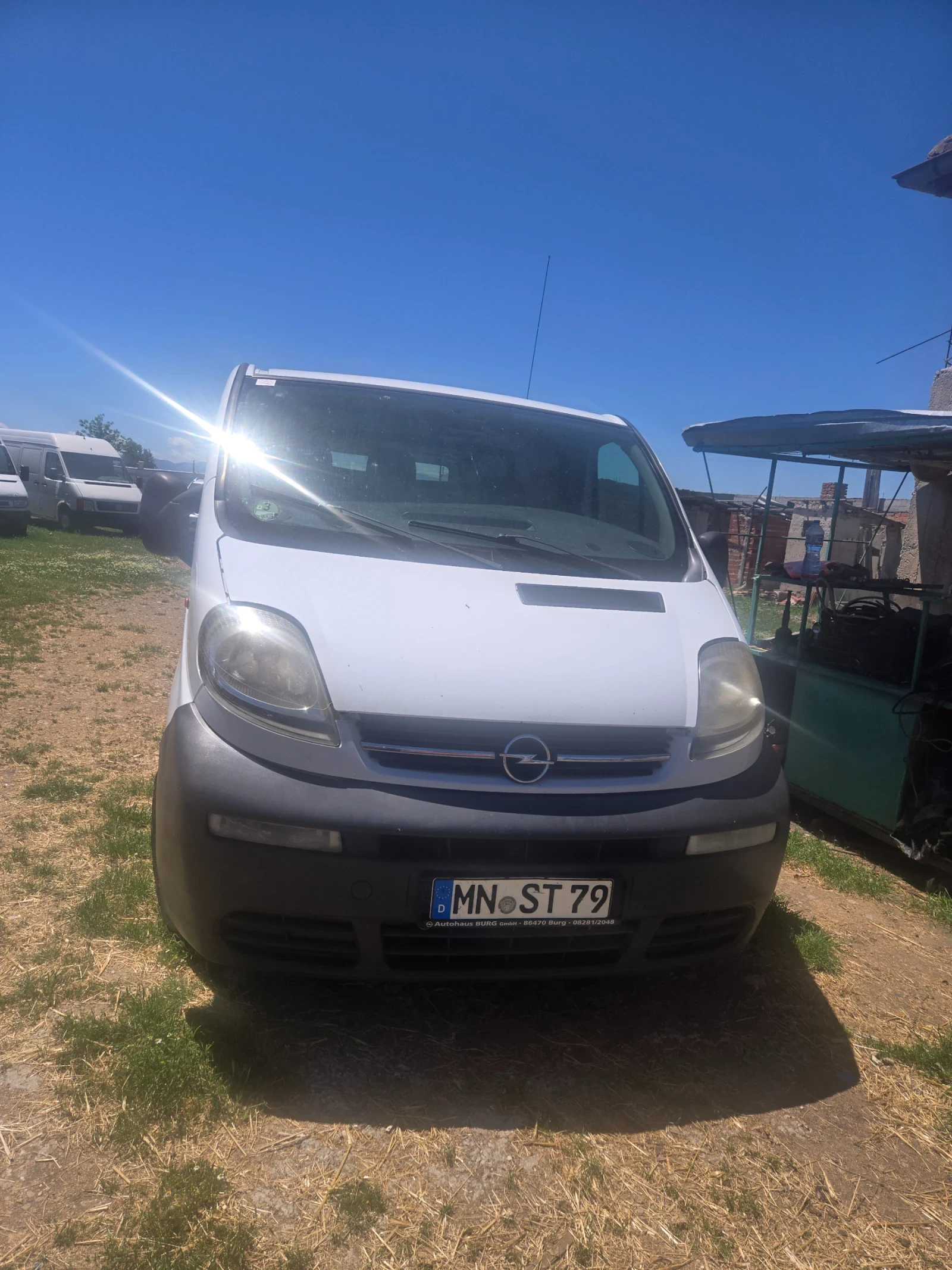 Opel Vivaro 19дти  климатик може и на изплащане прес ТБИ банка, снимка 13 - Бусове и автобуси - 54718916