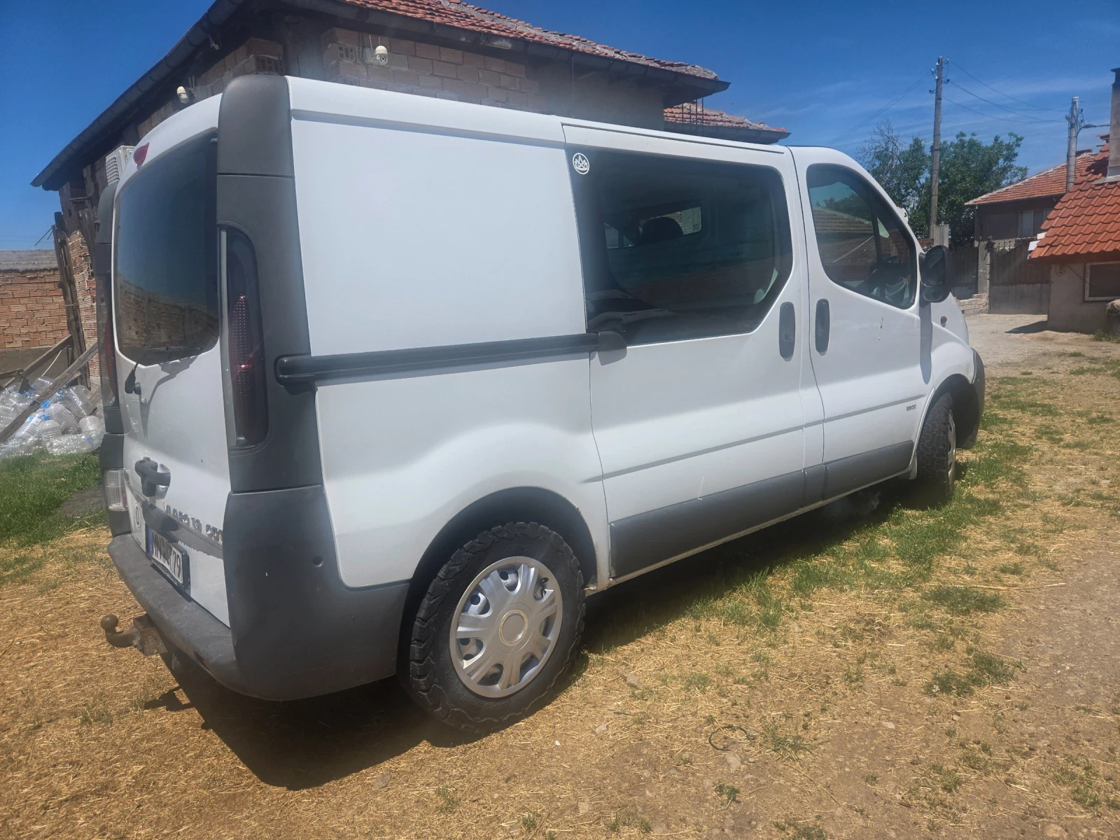 Opel Vivaro 19дти  климатик може и на изплащане прес ТБИ банка, снимка 9 - Бусове и автобуси - 54718916