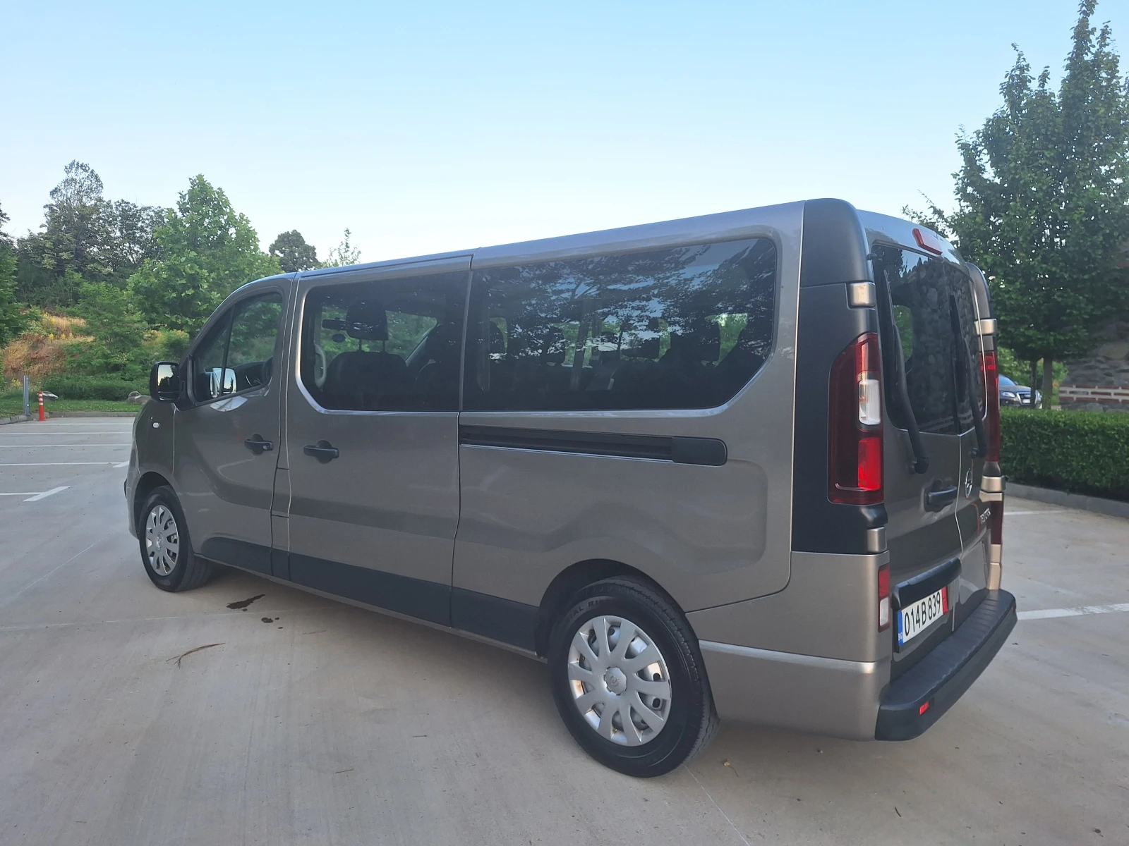 Opel Vivaro 1.6 CDTI BI-TURBO LONG 8+ 1, снимка 5 - Бусове и автобуси - 55076197