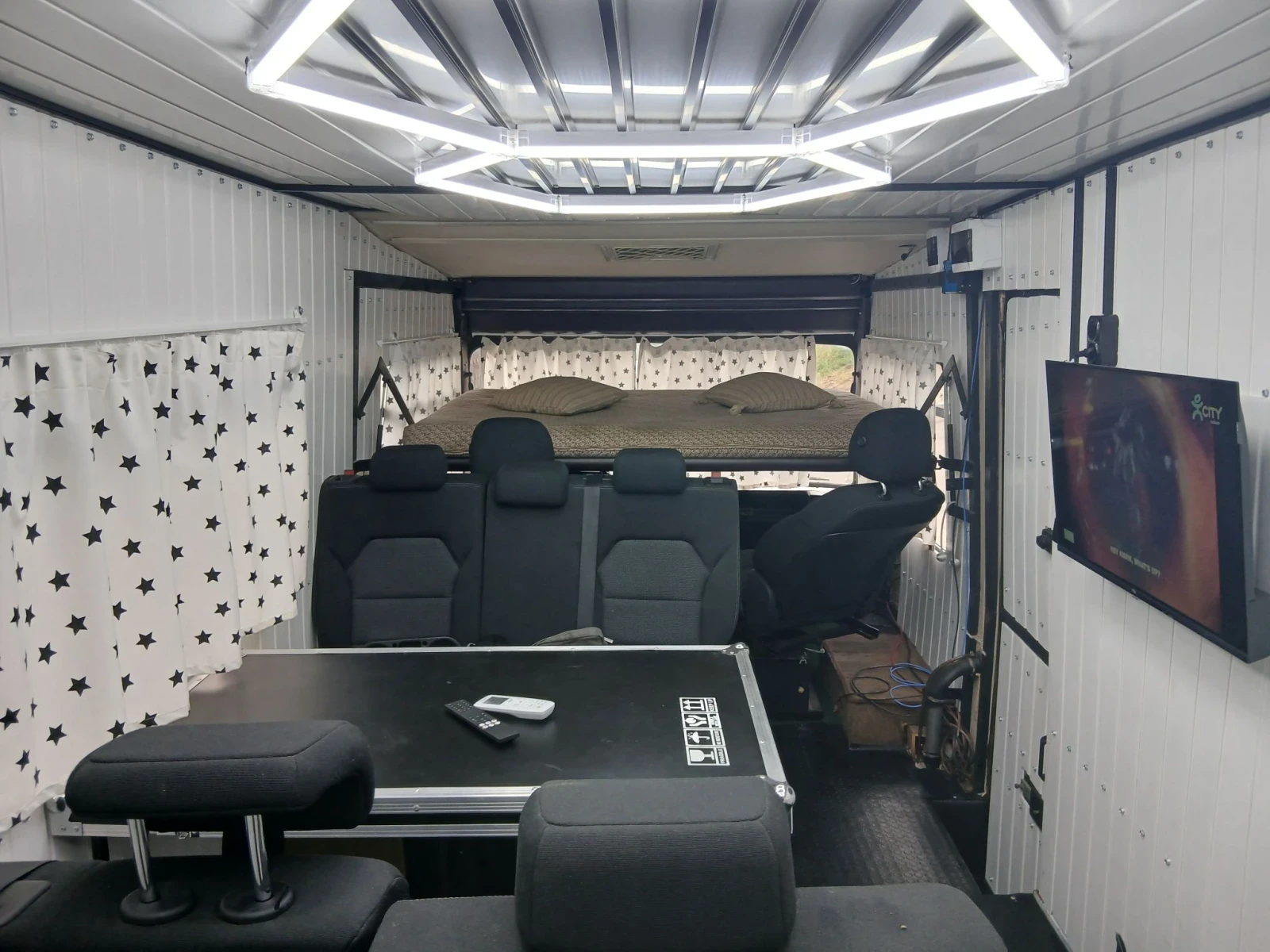 Кемпер Mercedes-Benz Arca Europe 2.4 diesel, снимка 8 - Каравани и кемпери - 56135480
