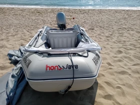 Надуваема лодка Honda Marine T38IE, снимка 4 - Воден транспорт - 46863497