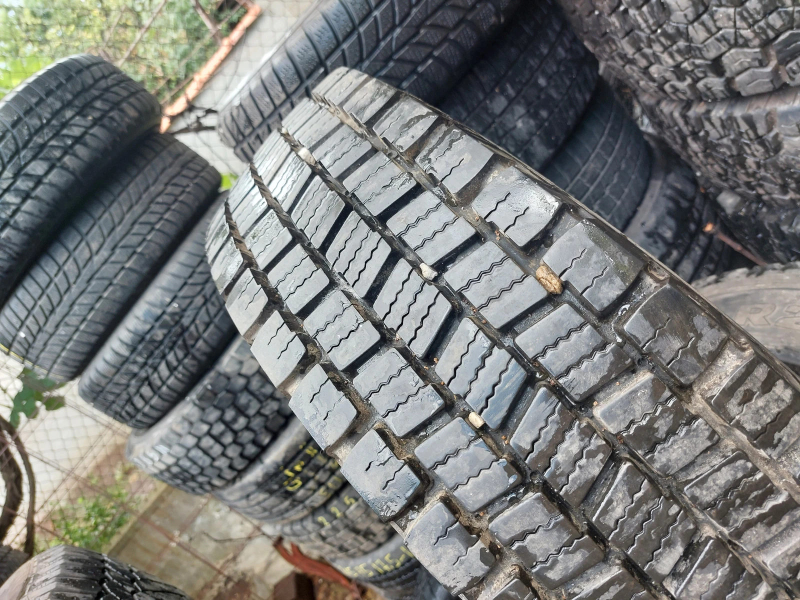 ���� 215/75R17.5 | Mobile.bg � ����������� 1