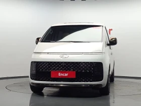 Hyundai Staria 2.2 Automatic