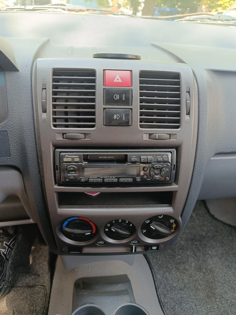 Hyundai Getz, снимка 11 - Автомобили и джипове - 47135261