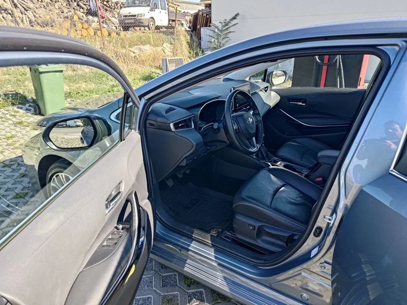 Toyota Corolla 1.6 (2019), снимка 12 - Автомобили и джипове - 47617467