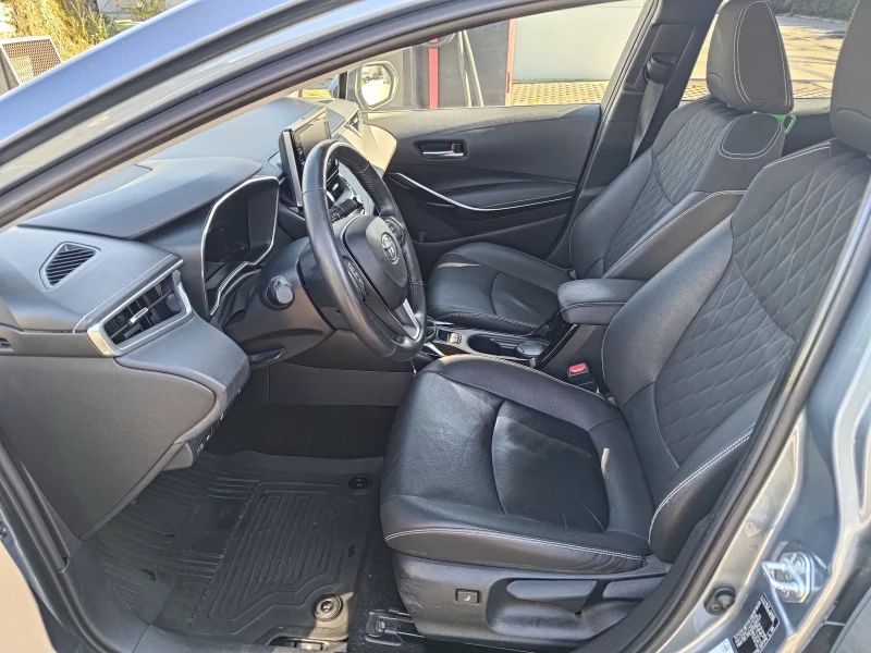 Toyota Corolla 1.6 (2019), снимка 10 - Автомобили и джипове - 47617467