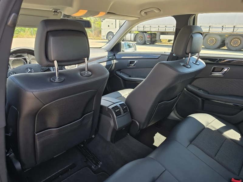 Mercedes-Benz E 220 CDI, снимка 11 - Автомобили и джипове - 51476459