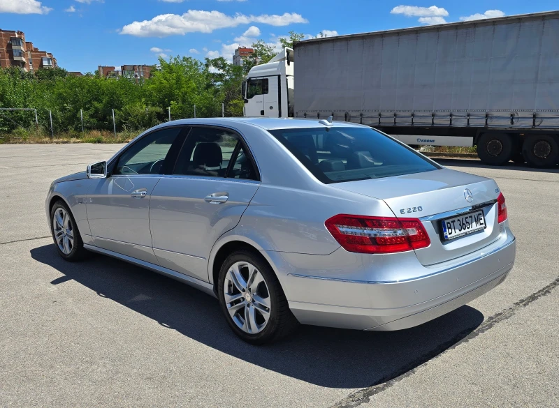 Mercedes-Benz E 220 CDI, снимка 6 - Автомобили и джипове - 51476459