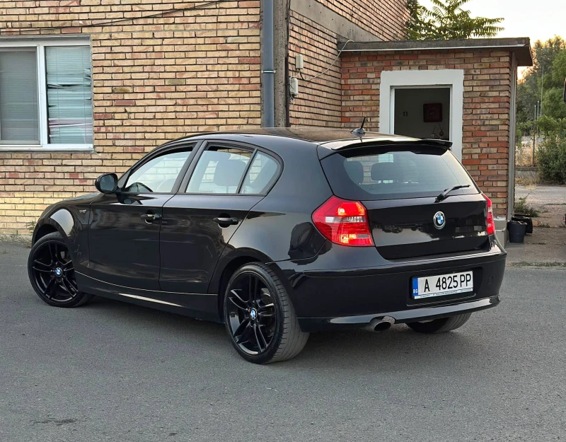BMW 120 Facelift, снимка 2 - Автомобили и джипове - 52444322