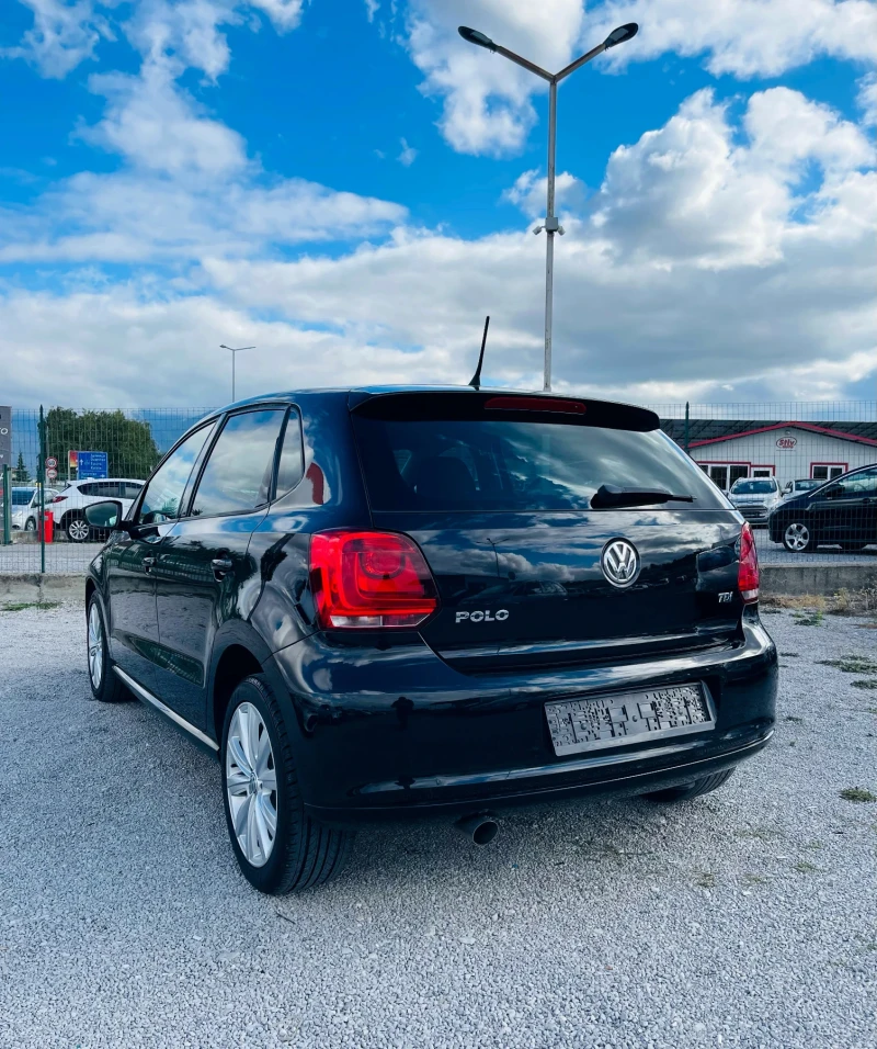 VW Polo 1.6 TDI Comfortline * Сервизна книжка* , снимка 7 - Автомобили и джипове - 52633570