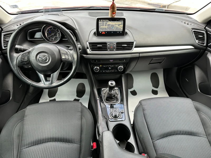 Mazda 3 1.5d 105 к.с., снимка 10 - Автомобили и джипове - 52221958