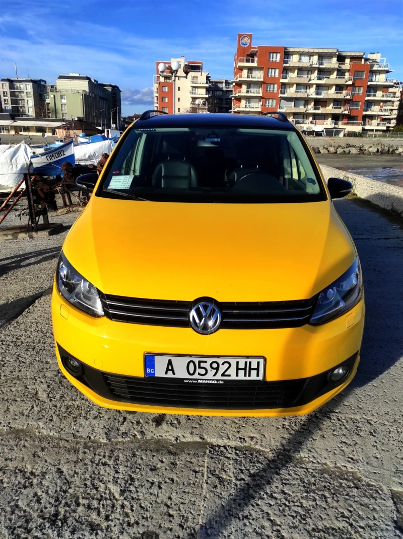 VW Touran 2.0 TDI DSG, снимка 4 - Автомобили и джипове - 52954254