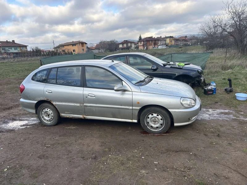 Kia Rio 1.5 i, снимка 2 - Автомобили и джипове - 53013232