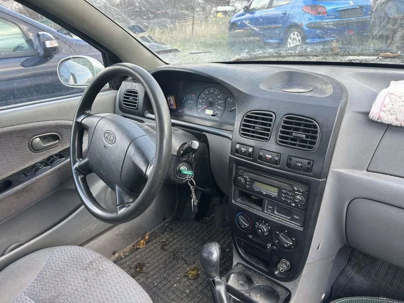 Kia Rio 1.5 i, снимка 4 - Автомобили и джипове - 53013232