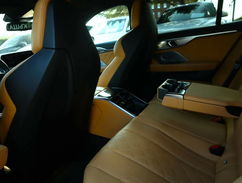 BMW M8 Competition/GrandCoupe/Bower&Wilkins/Камера 360/Hu, снимка 8 - Автомобили и джипове - 53166508
