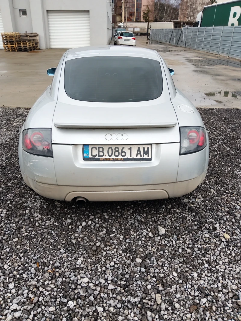 Audi Tt 1.8 T, снимка 2 - Автомобили и джипове - 53284196