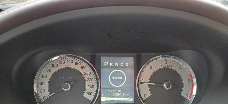 Jaguar Xf, снимка 6 - Автомобили и джипове - 53306305