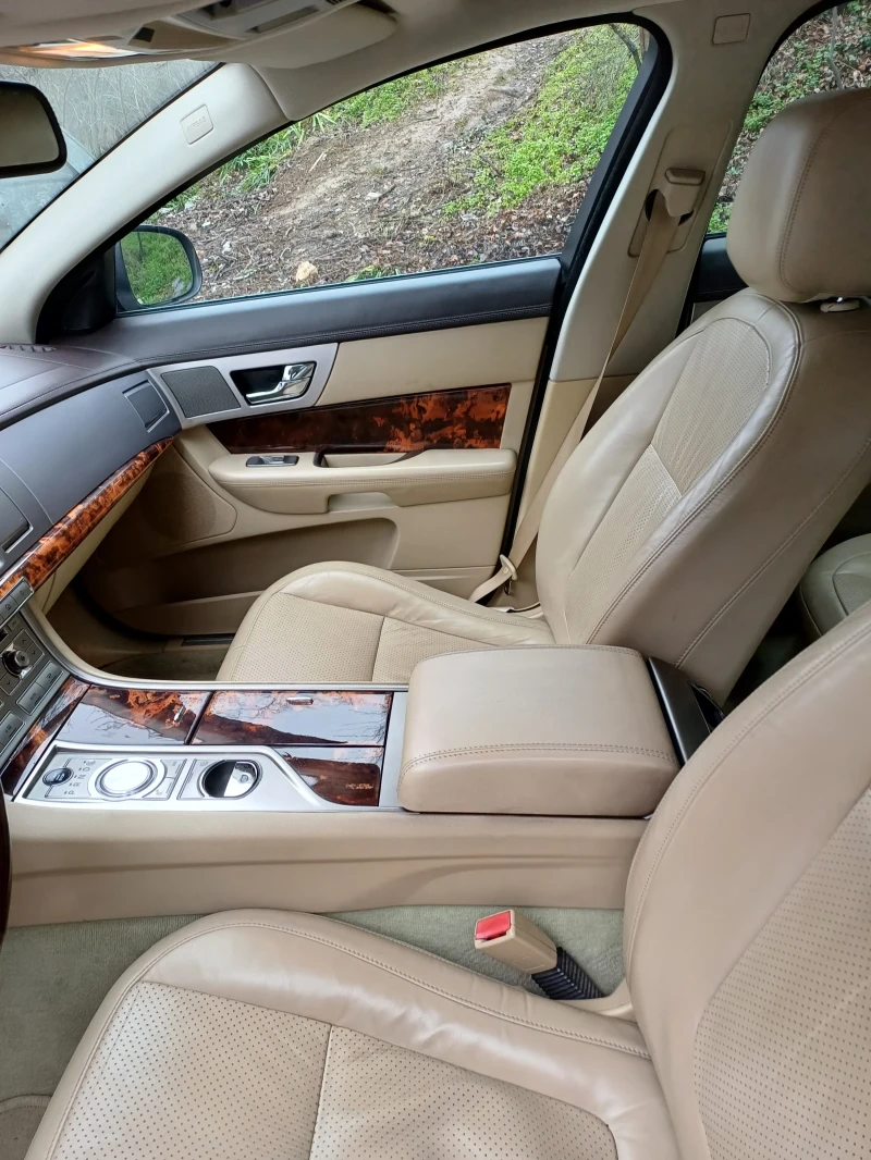Jaguar Xf, снимка 7 - Автомобили и джипове - 53306305