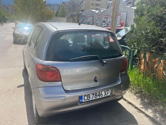 Toyota Yaris  - изображение 5