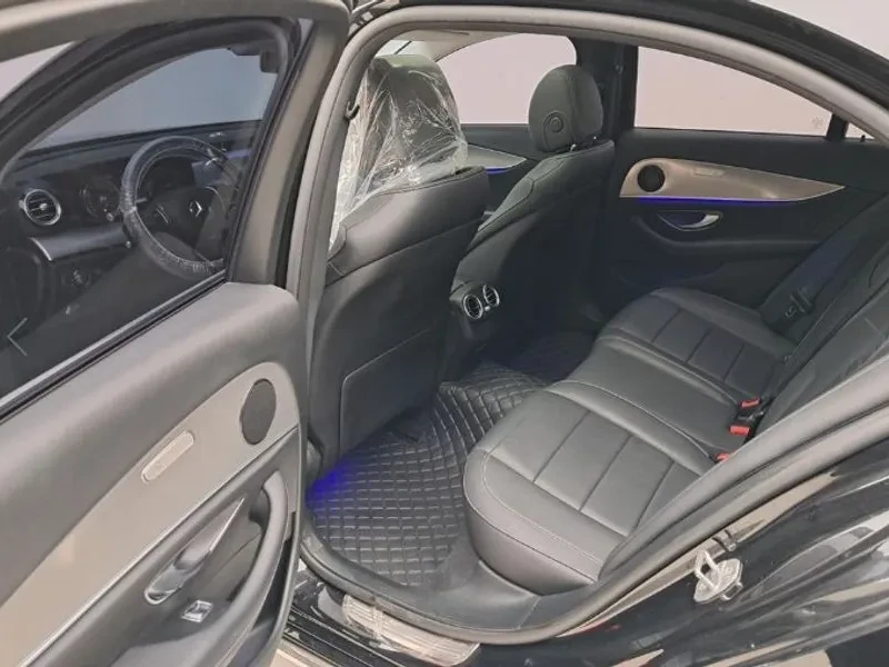 Mercedes-Benz E 200 Avantgarde, снимка 12 - Автомобили и джипове - 55830282