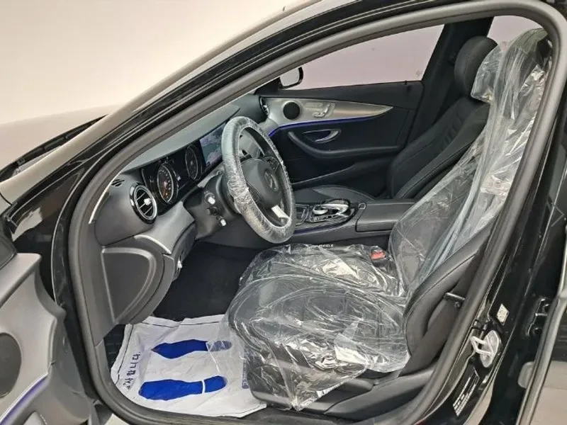 Mercedes-Benz E 200 Avantgarde, снимка 11 - Автомобили и джипове - 55830282